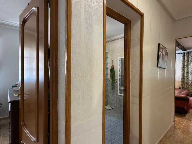 Villa for Sale in Torrevieja, Alicante 41