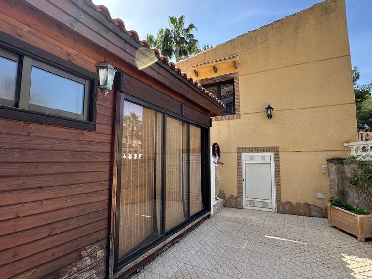 Villa for Sale in Torrevieja, Alicante 9