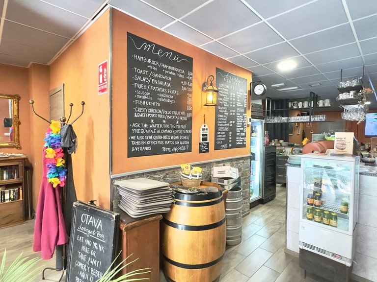 Commercial for Sale in Torrevieja, Alicante 11
