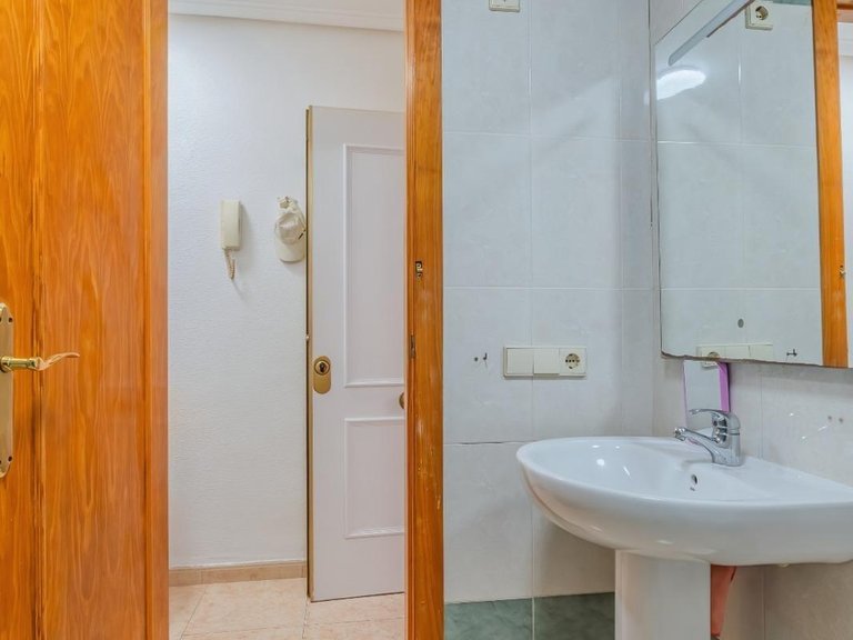 Apartment for Sale in Torrevieja, Alicante 13