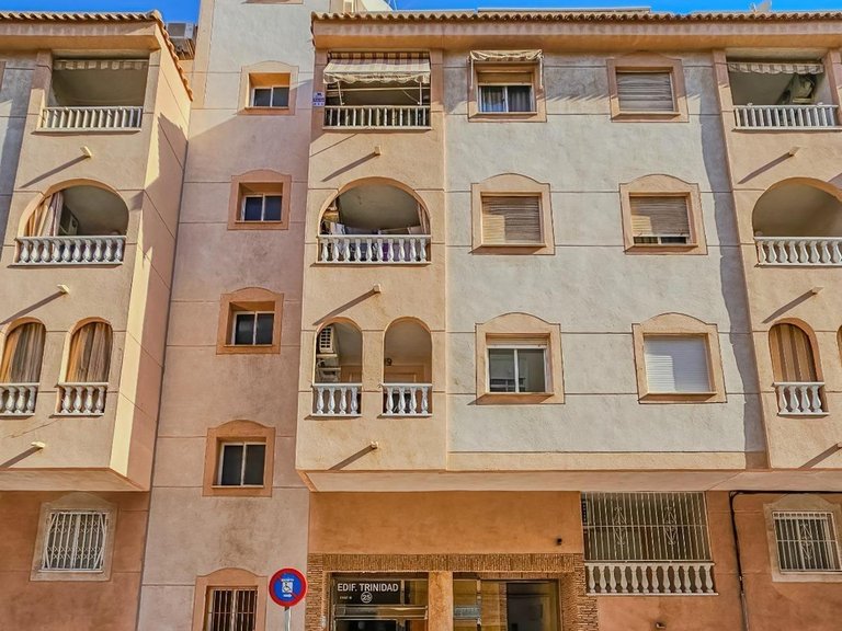 Apartment for Sale in Torrevieja, Alicante 27