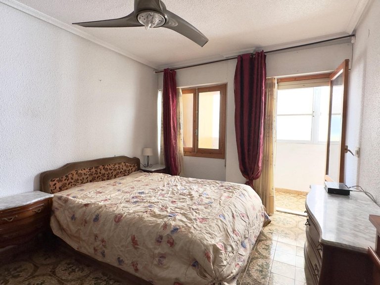 Apartment for Sale in Torrevieja, Alicante 31