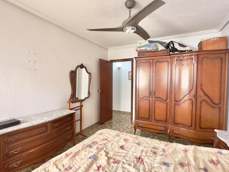 Apartment for Sale in Torrevieja, Alicante 32
