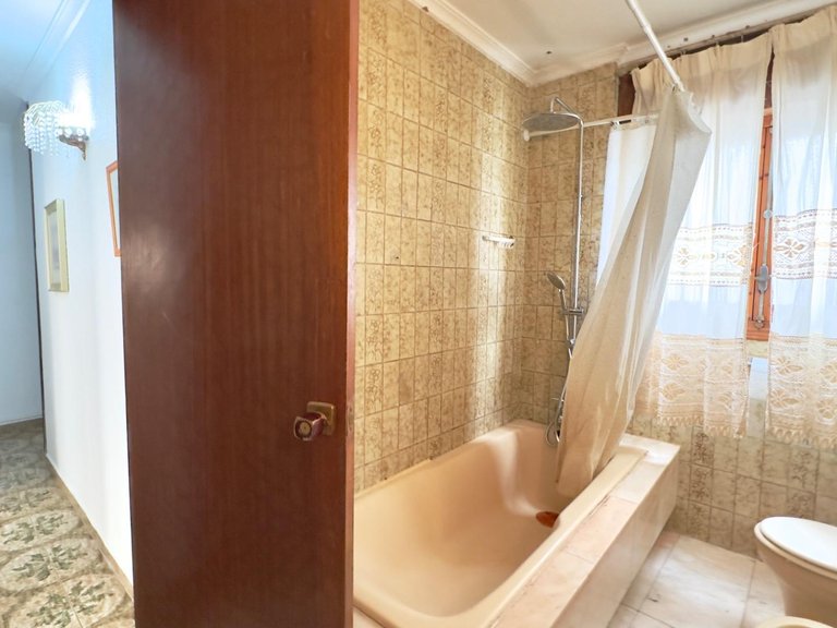 Apartment for Sale in Torrevieja, Alicante 40