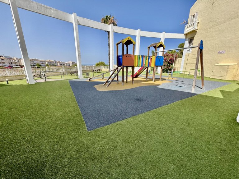Apartment for Sale in Torrevieja, Alicante 46