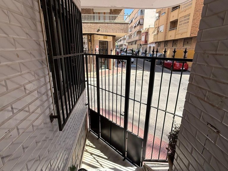 Apartment for Sale in Torrevieja, Alicante 33