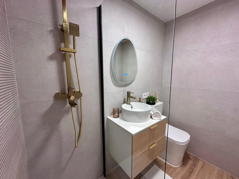 Apartment for Sale in Torrevieja, Alicante 24