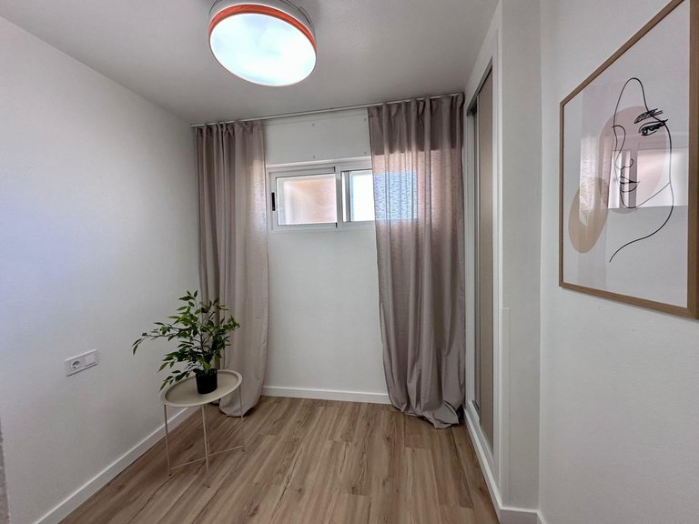 Apartment for Sale in Torrevieja, Alicante 25