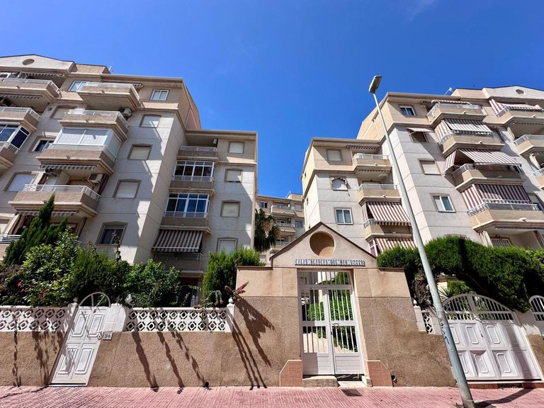 Apartment for Sale in Torrevieja, Alicante 34