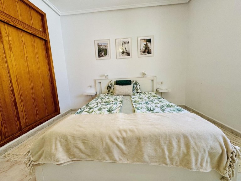 Villa for Sale in Torrevieja, Alicante 25