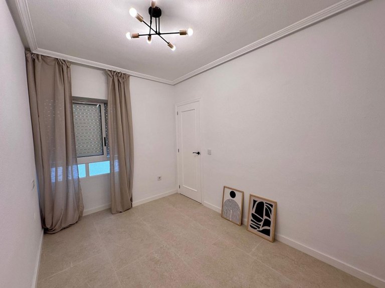 Apartment for Sale in Torrevieja, Alicante 13