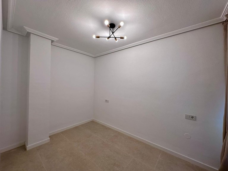 Apartment for Sale in Torrevieja, Alicante 14