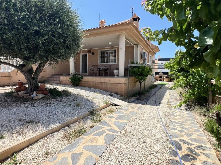 Villa for Sale in Costa Blanca Torrevieja, Alicante 1