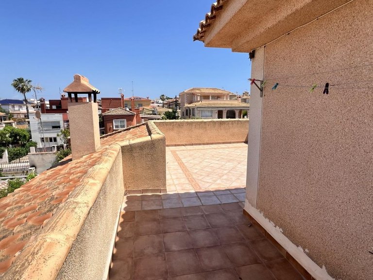 Villa for Sale in Costa Blanca Torrevieja, Alicante 42