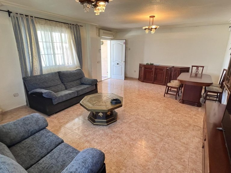 Villa for Sale in Costa Blanca Torrevieja, Alicante 9