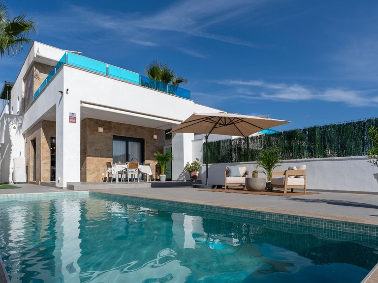 Villa for Sale in Inland Bigastro, Alicante 2