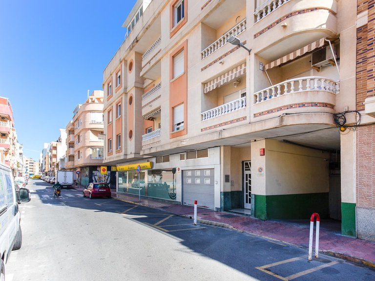 Apartment for Sale in Torrevieja, Alicante 21