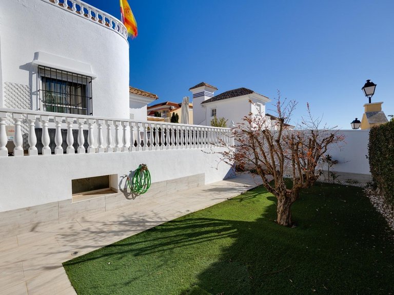 Town House for Sale in Costa Blanca Orihuela Costa, Alicante 10