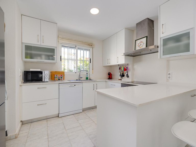 Town House for Sale in Costa Blanca Orihuela Costa, Alicante 11