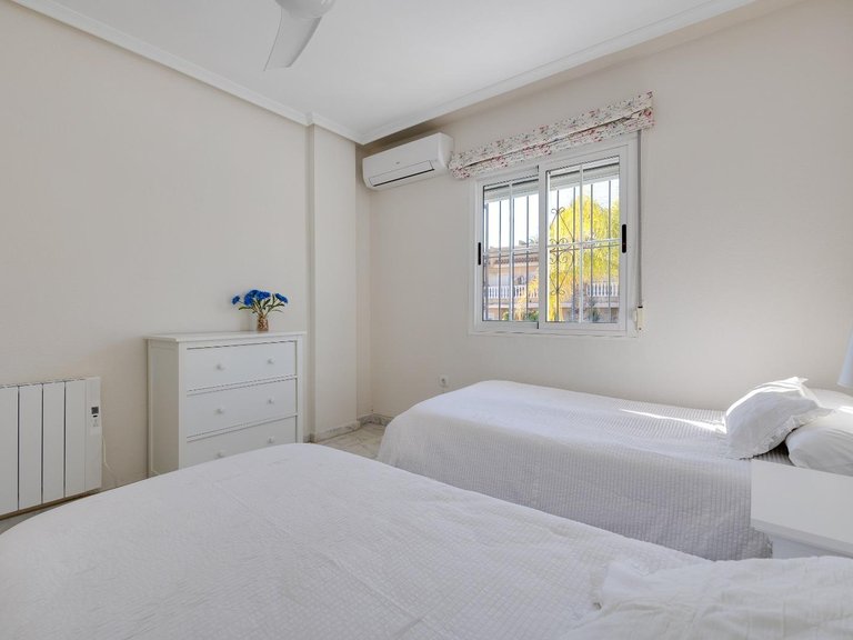 Town House for Sale in Costa Blanca Orihuela Costa, Alicante 39