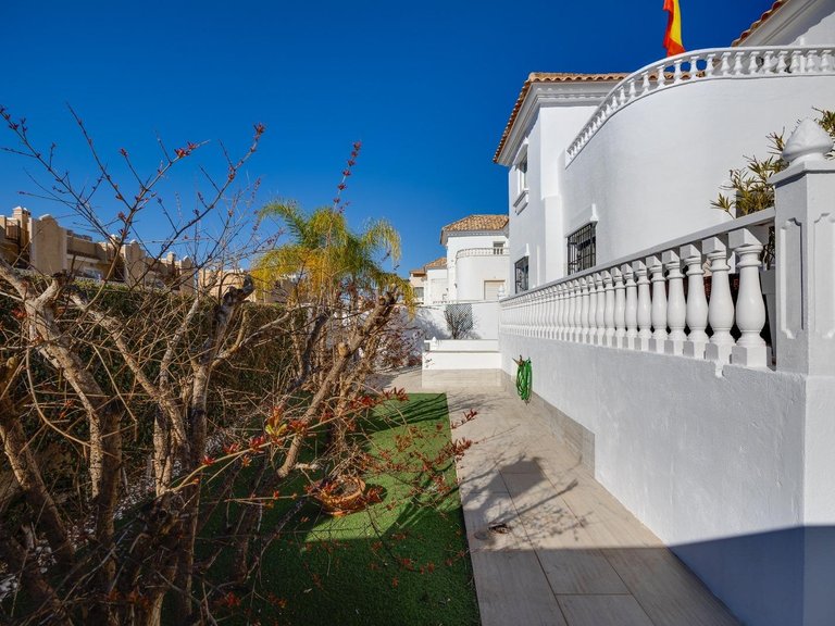 Town House for Sale in Costa Blanca Orihuela Costa, Alicante 42