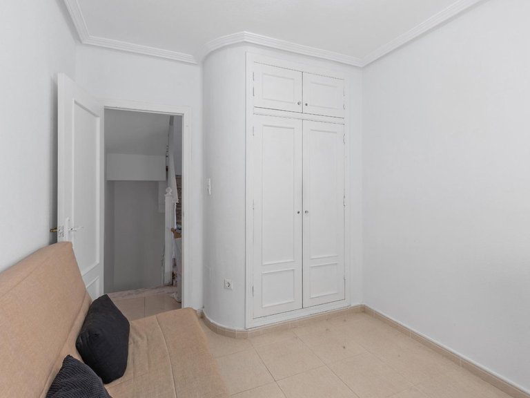 Town House for Sale in Costa Blanca Cabo Roig, Alicante 19