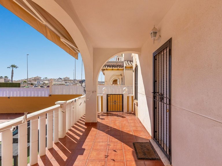 Town House for Sale in Costa Blanca Cabo Roig, Alicante 22