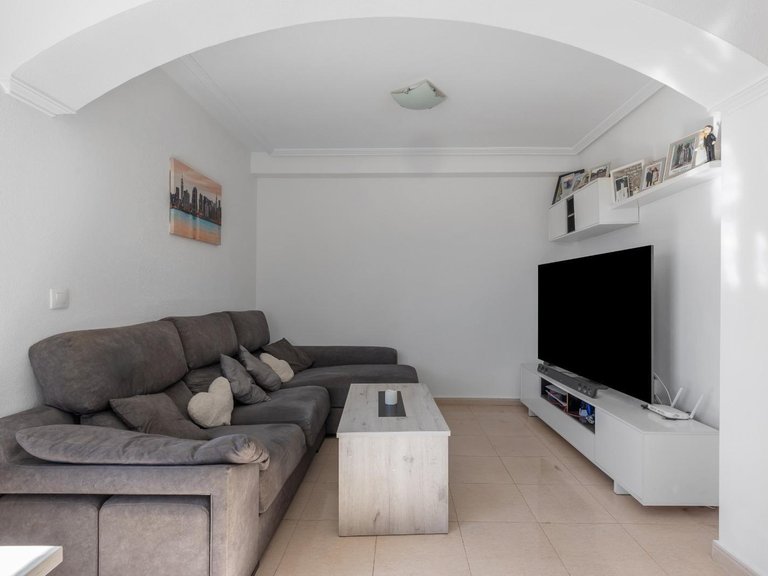 Town House for Sale in Costa Blanca Cabo Roig, Alicante 8