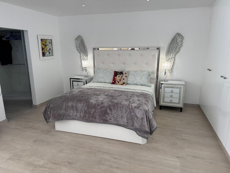 Villa for Sale in Estepona, Malaga 6