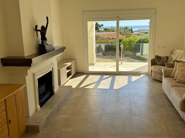 Villa for Sale in Estepona, Malaga 9