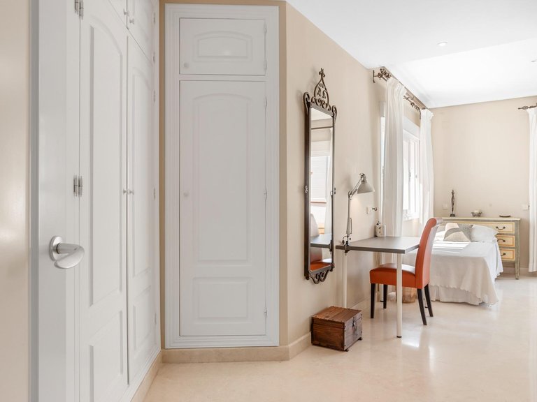 Villa for Sale in Benahavís, Malaga 28