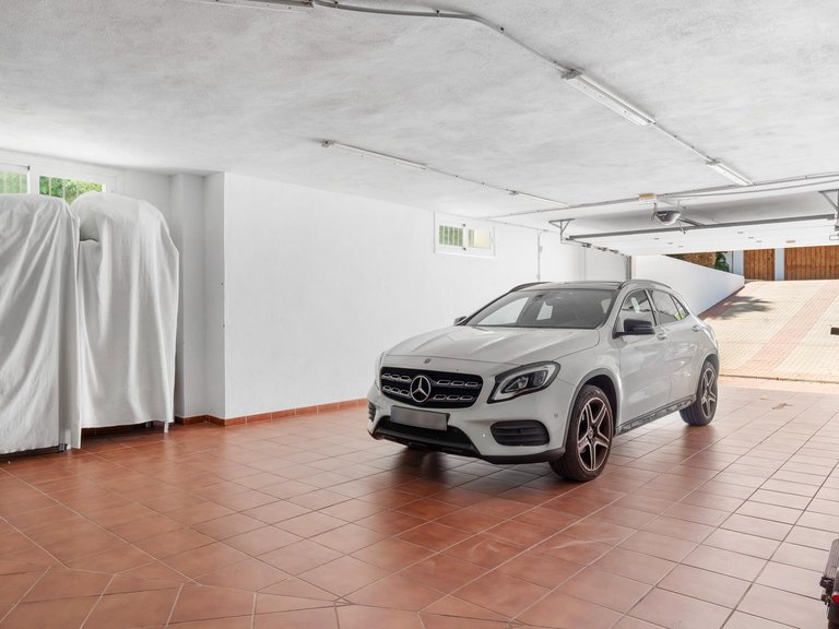 Villa for Sale in Benahavís, Malaga 39