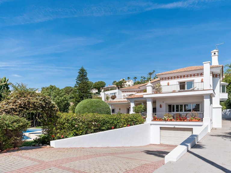Villa for Sale in Benahavís, Malaga 6