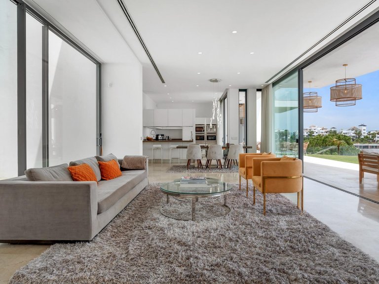Villa for Sale in Benahavís, Malaga 16