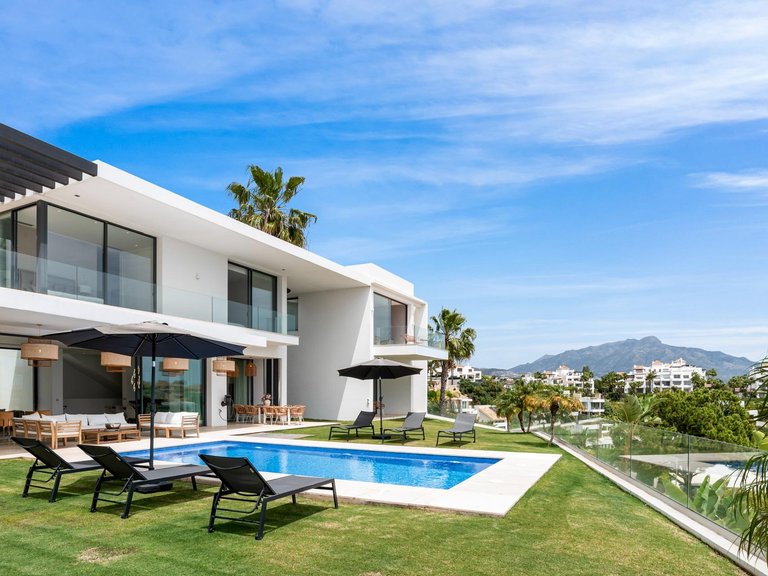 Villa for Sale in Benahavís, Malaga 2