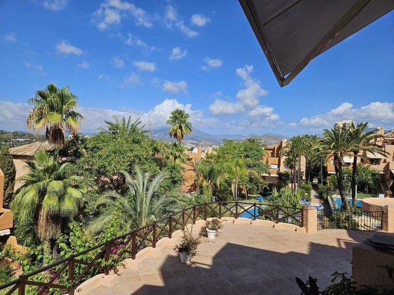 Villa for Sale in Marbella, Malaga 1