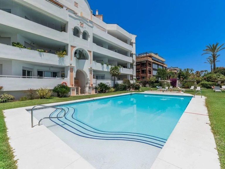 Apartment for Sale in Marbella, Malaga 1