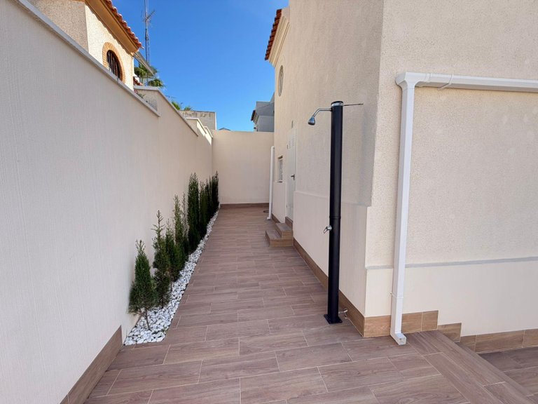 Town House for Sale in Costa Blanca Torrevieja, Alicante 37