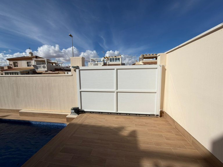 Town House for Sale in Costa Blanca Torrevieja, Alicante 38