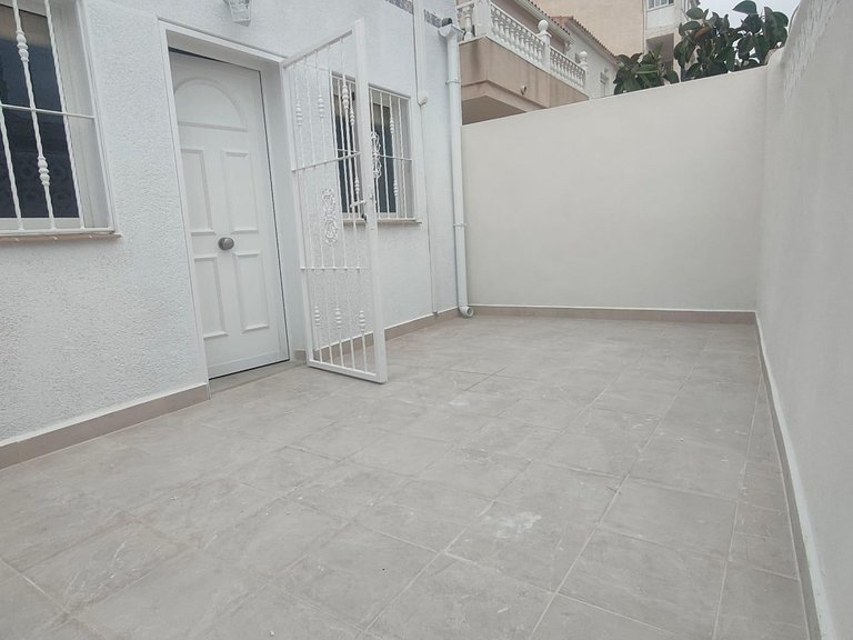 Town House for Sale in Costa Blanca Torrevieja, Alicante 29