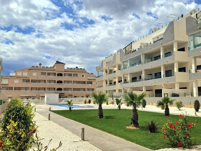 Apartment for Sale in Costa Blanca Orihuela Costa, Alicante 34