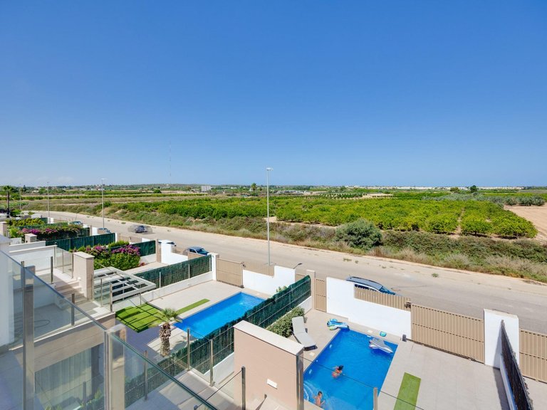 Villa for Sale in Costa Blanca Guardamar Del Segura, Alicante 25