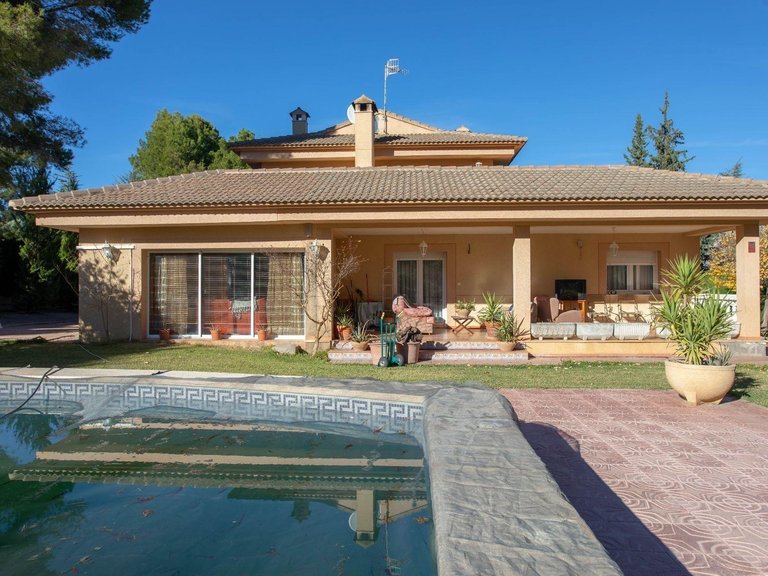 Villa for Sale in Inland Cocentaina, Alicante 2