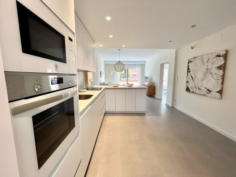 Apartment for Sale in Costa Blanca Alfas Del Pi, Alicante 16