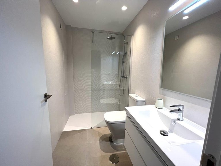 Apartment for Sale in Costa Blanca Alfas Del Pi, Alicante 24