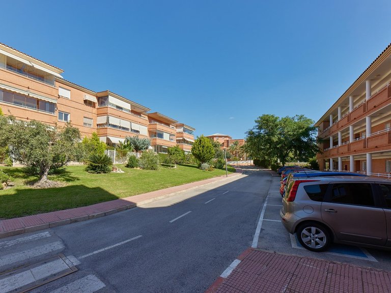Apartment for Sale in Costa Blanca Alfas Del Pi, Alicante 8