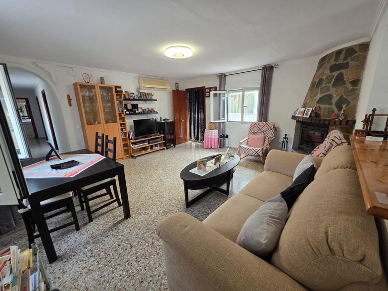 Villa for Sale in  Aigues, Alicante 12