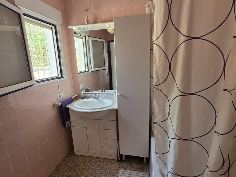 Villa for Sale in  Aigues, Alicante 27