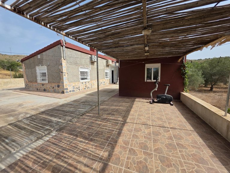 Villa for Sale in  Aigues, Alicante 30