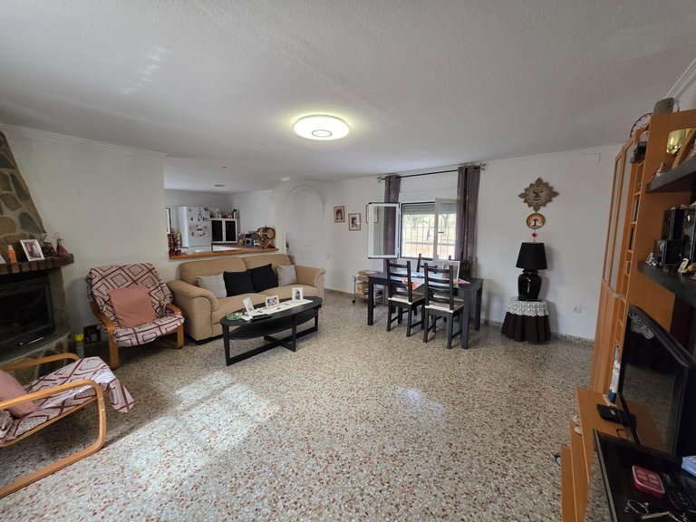 Villa for Sale in  Aigues, Alicante 8